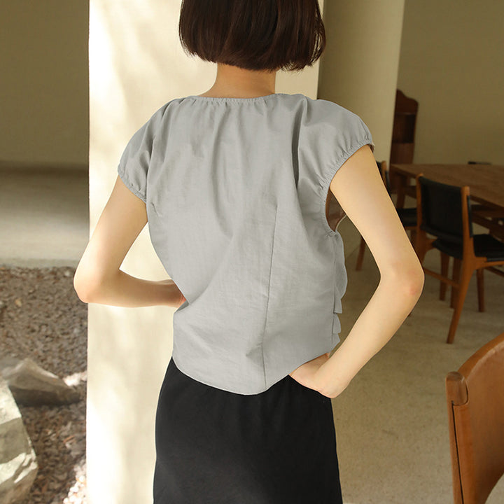 Dame ruffled blouse med elegant V-halsudskæring og fin tekstur Stilla
