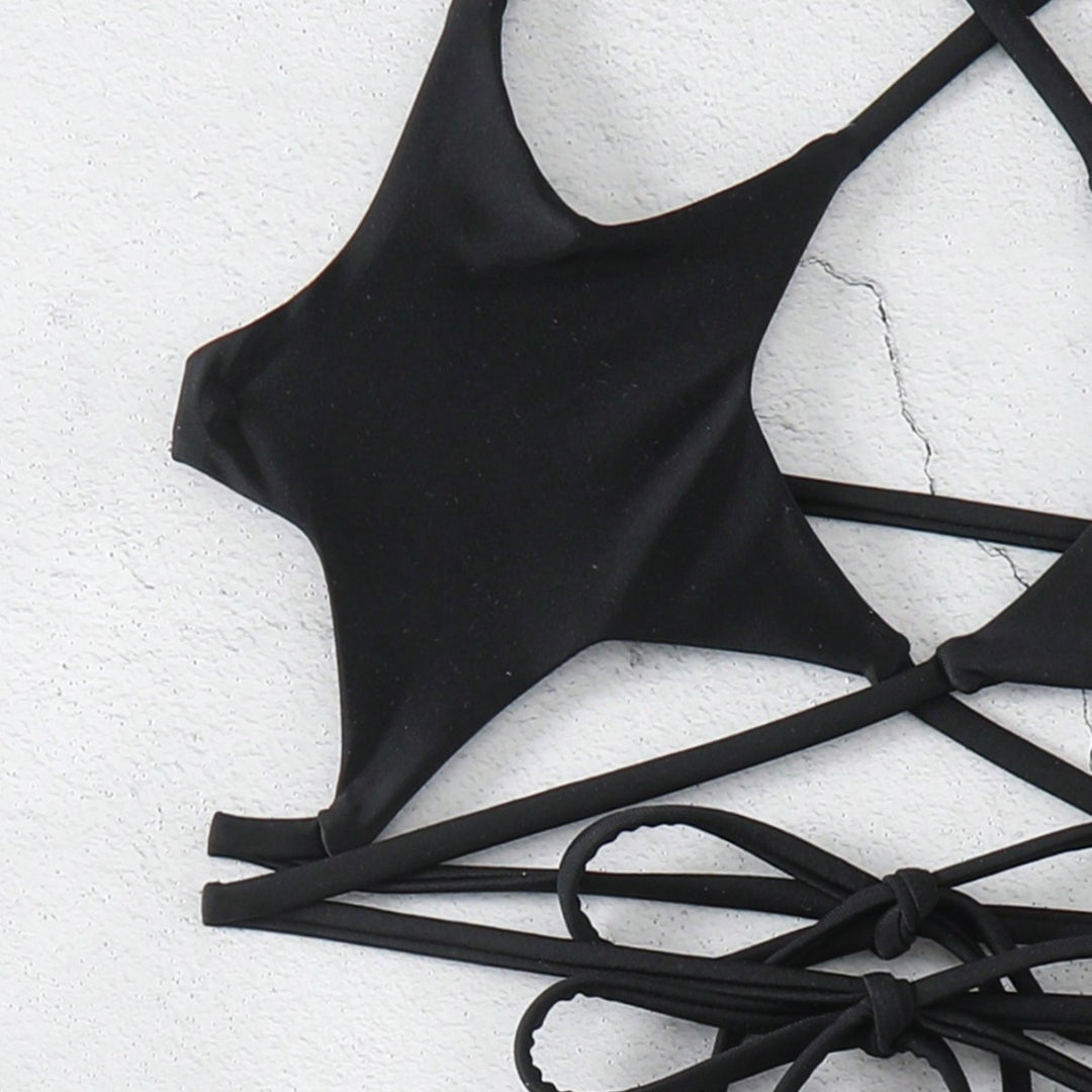 Dame Trendy Cut-Out bikini med hæklede rygdesign Stilla