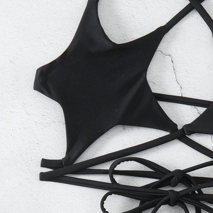 Dame Trendy Cut-Out bikini med hæklede rygdesign Stilla
