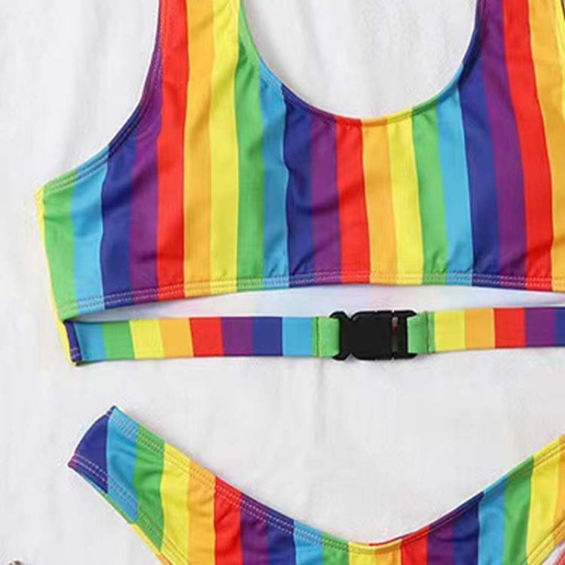 Dame Triangel-Bikini med justerbare stropper og farverigt stribemønster Skovae