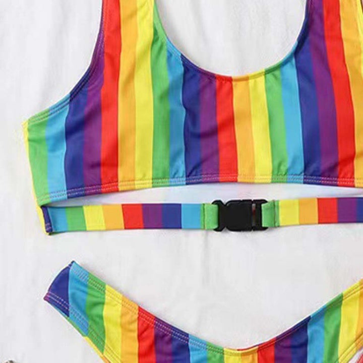 Dame Triangel-Bikini med justerbare stropper og farverigt stribemønster Skovae