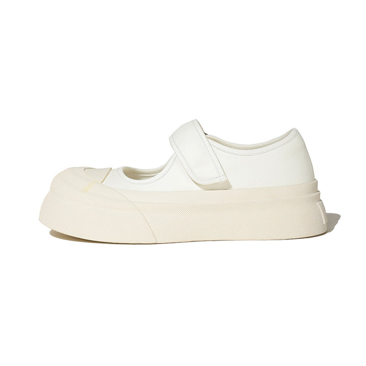 Damernes Behagelige Sneakers med et glinsende overmateriale og justerbar velcro Stilla