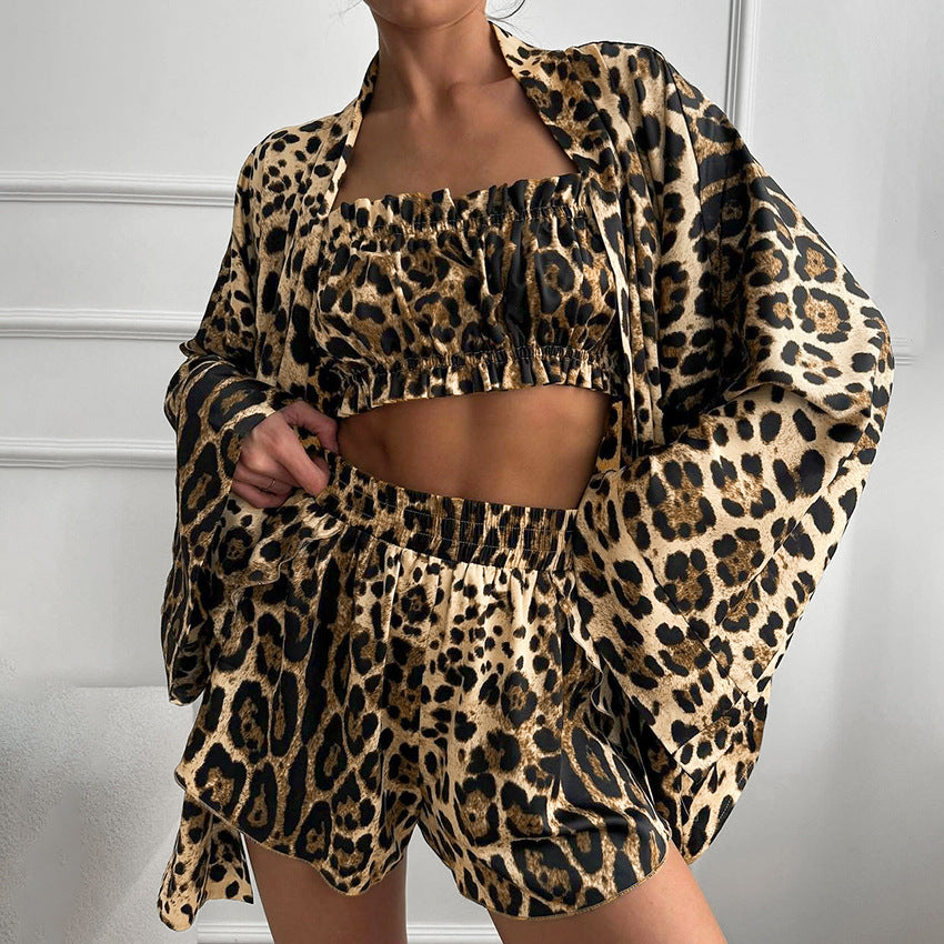 Dame Satin-Kimono-Robe med stilfuldt leopardmønster og bælte Stilla