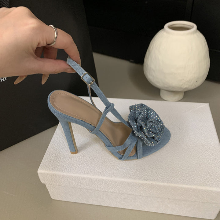 Dame Højhælede Sandaler med blomstret Dekor og justerbart Remdesign Stilla
