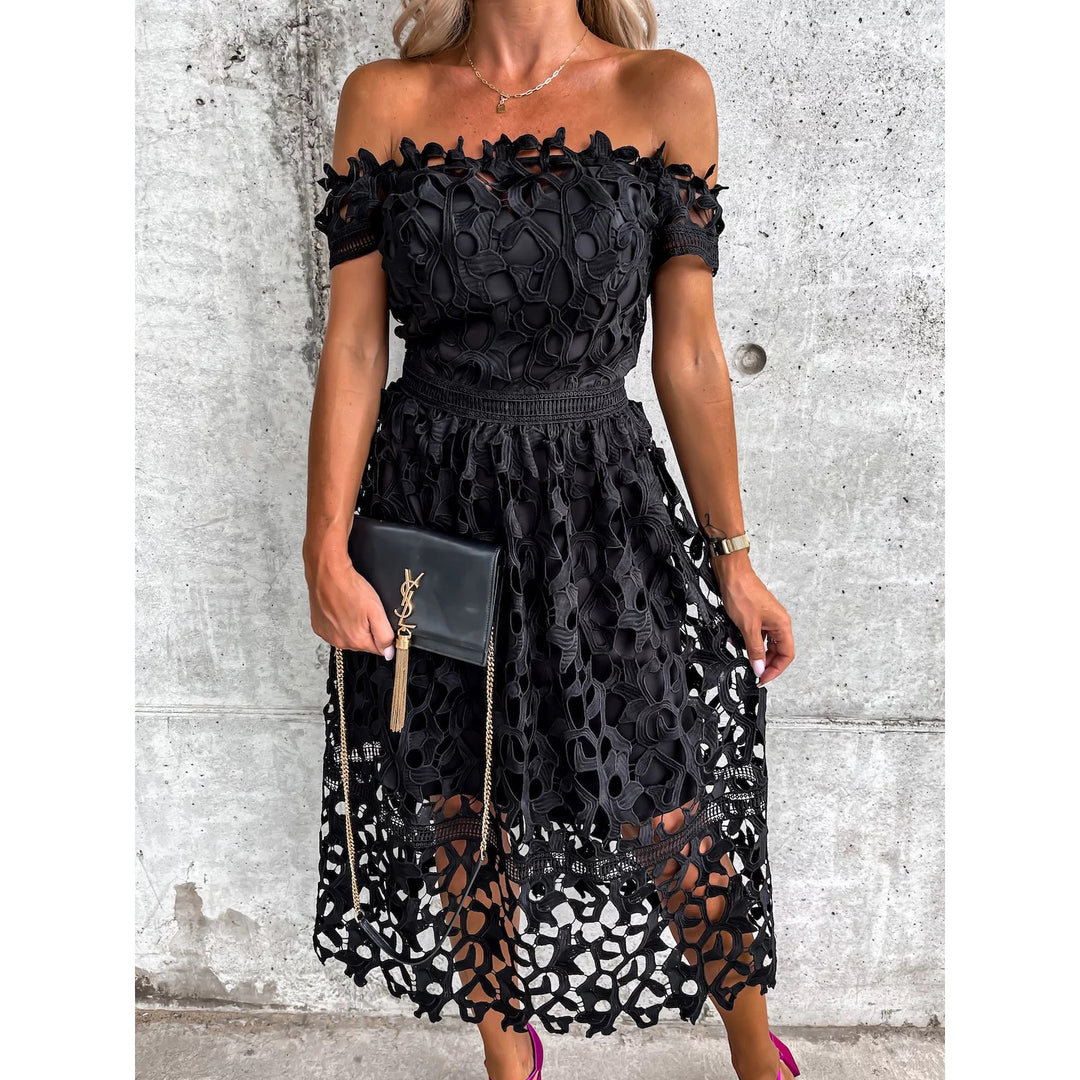 Dame Off-Shoulder Kjole med florale Hækling-detaljer og elastisk Taljebånd Stiila