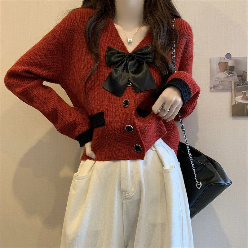 Dame Fashion Cardigan med sofistikeret satinbånd og knapdetaljer Stilla