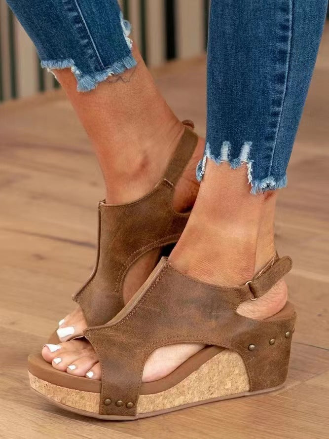 Dame Glitrende Wedge-sandaletter med korksål og moderne metalaccents Stilla