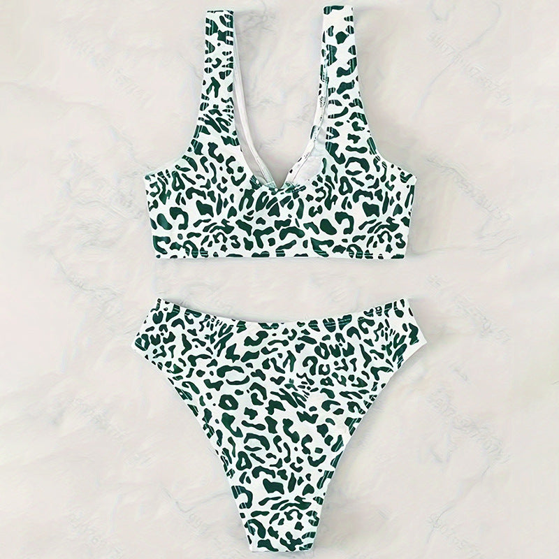 Dame Triangel-Bikini med moderigtig ringdetalje og asymmetrisk snit Skovae