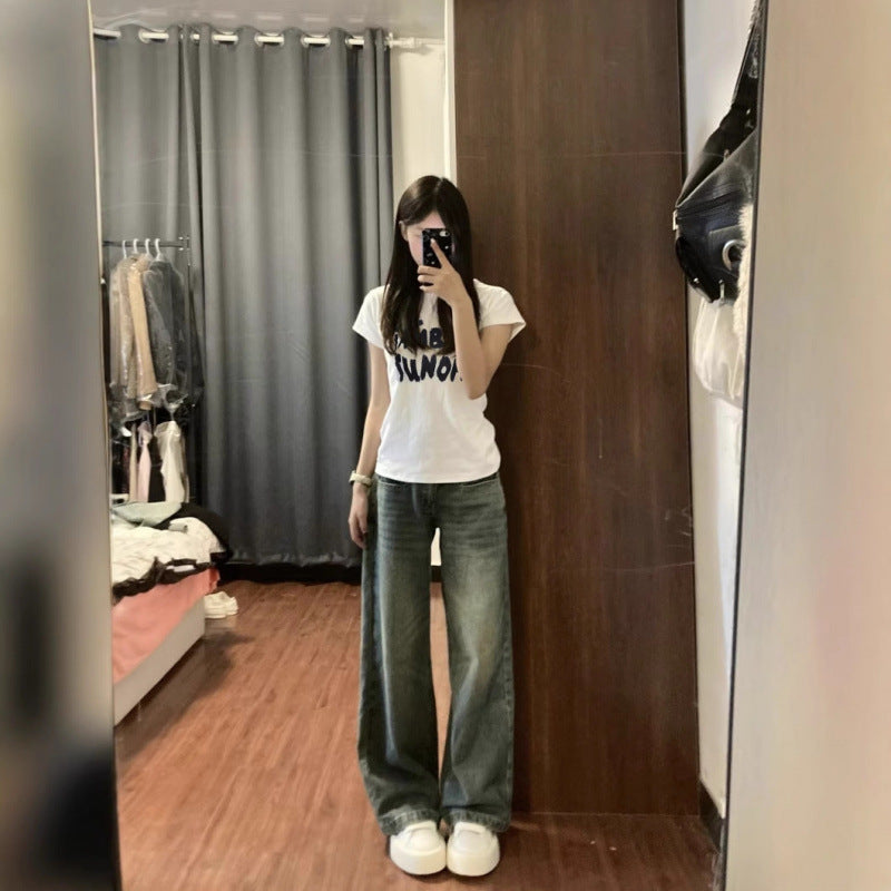Femme Casual Fit Grafik T-shirt og Loose-Leg Denim Bukser Stilla