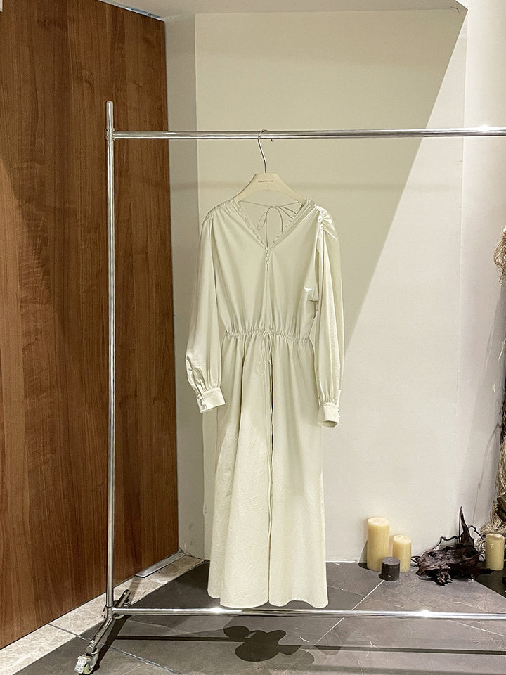Dame elegant og luftig maxikjole med raffinerede flæse detaljer og figurskabende skæring Stilla