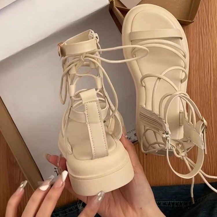 Dame elegante plateau-sandaletter med fashionable snører og justerbar rem Stilla