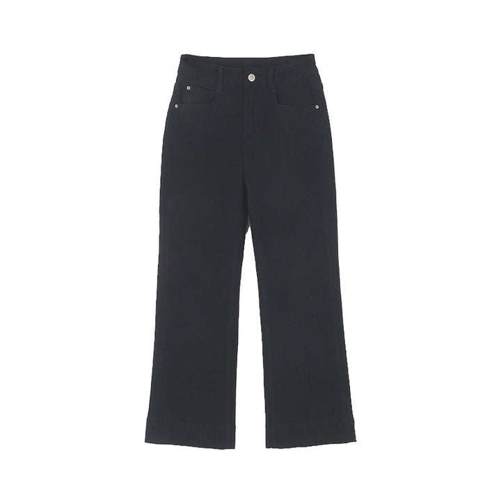 Damebluse med stor krave og knapdetalje Stilla