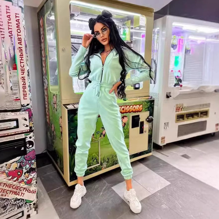 Dame jumpsuit med høj krave og elastisk talje Skovae