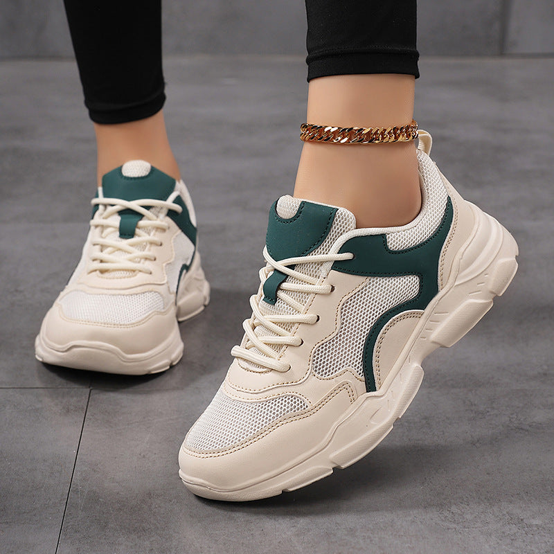 Dame nan moderne komfort sneakers i retro-look med åndbart mesh, polstret hæl og profileret let sål konstruktion Skovae