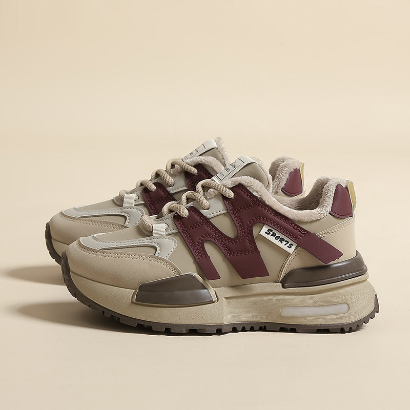 Dame Chunky Sneakers med dämpende sål og innovativt design Stilla