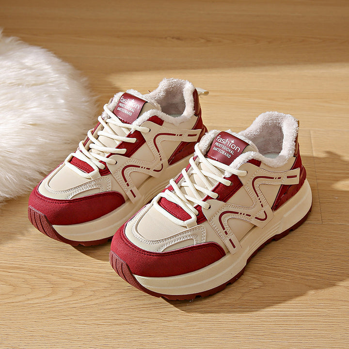 Dame sporty sneakers med polstret indersål og skridsikker ydersål Stilla