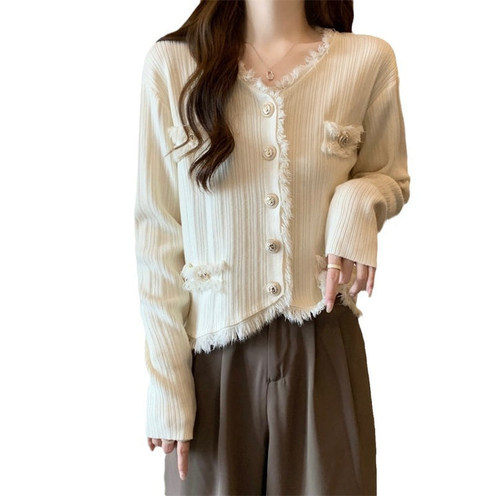 Kvinder komfortabel cardigan med subtile frynser og fashionable knapper