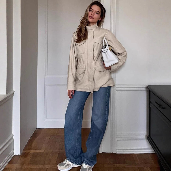 Dame casual utility-jakke med høj krave og praktiske lommer Stilla