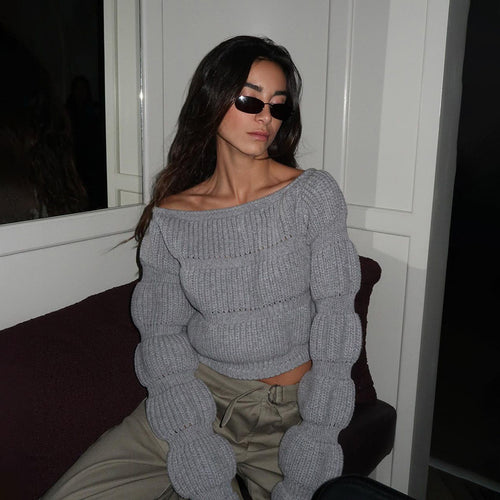 Dame Off-Shoulder Strikpullover med Puffærmer og Ribstruktur Stilla