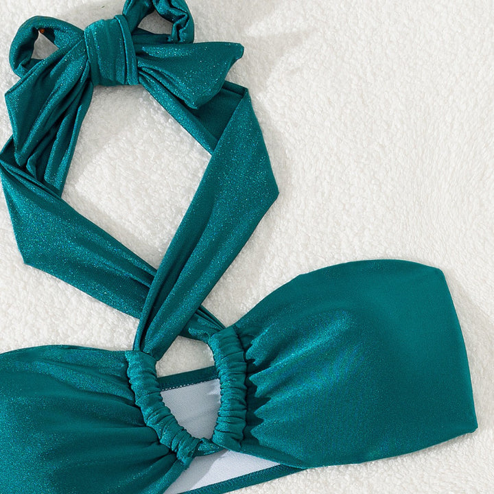 Dame Bikini-sæt med innovativt krydsbånd-design og moderigtige detaljer Stilla