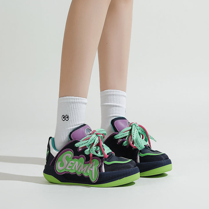 Dame Sporty Sneakers med unikt design og innovative snøringssystemer Stilla