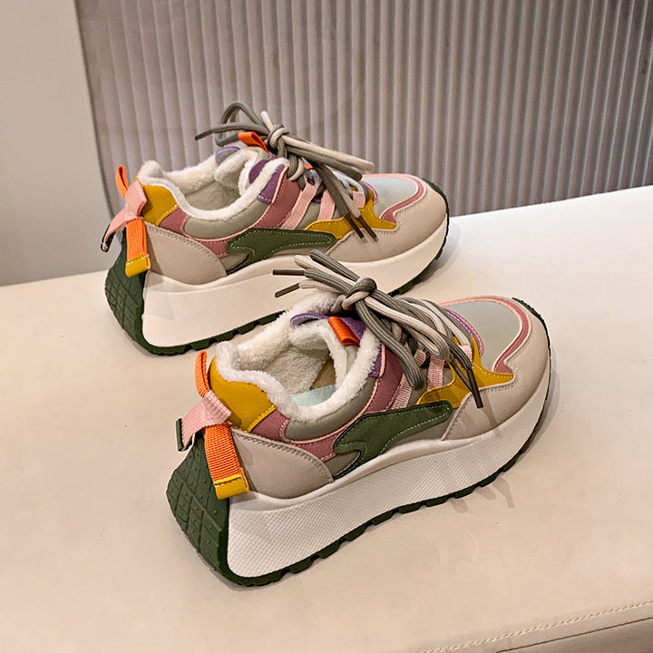 Dame Sneaker med tyk sål og slidstærkt overmateriale Stilla