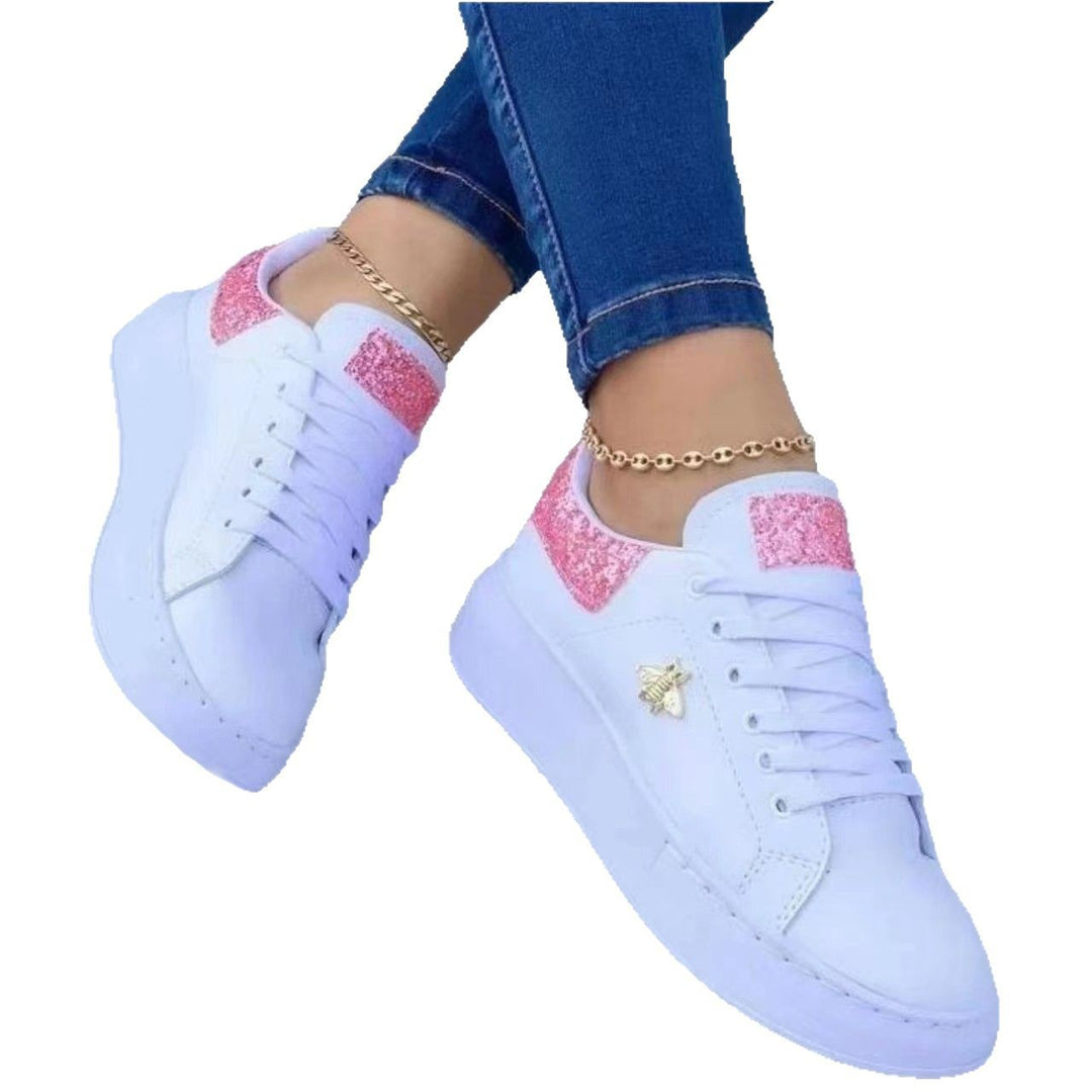 Dame mode sneakers med glitrende accenter og åndbart overmateriale Stilla