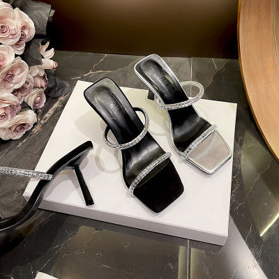 Dame stilfulde sandaler med funklende strassdetaljer Stilla