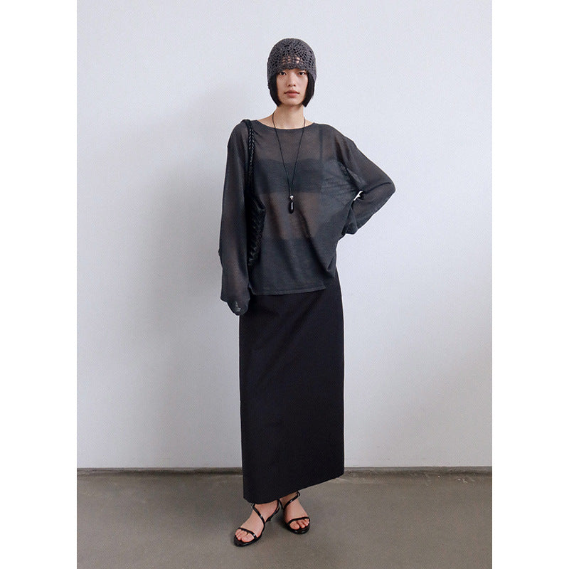 Dame langærmet oversized T-shirt med elegant rund halsudskæring og fint struktureret overflade Stilla