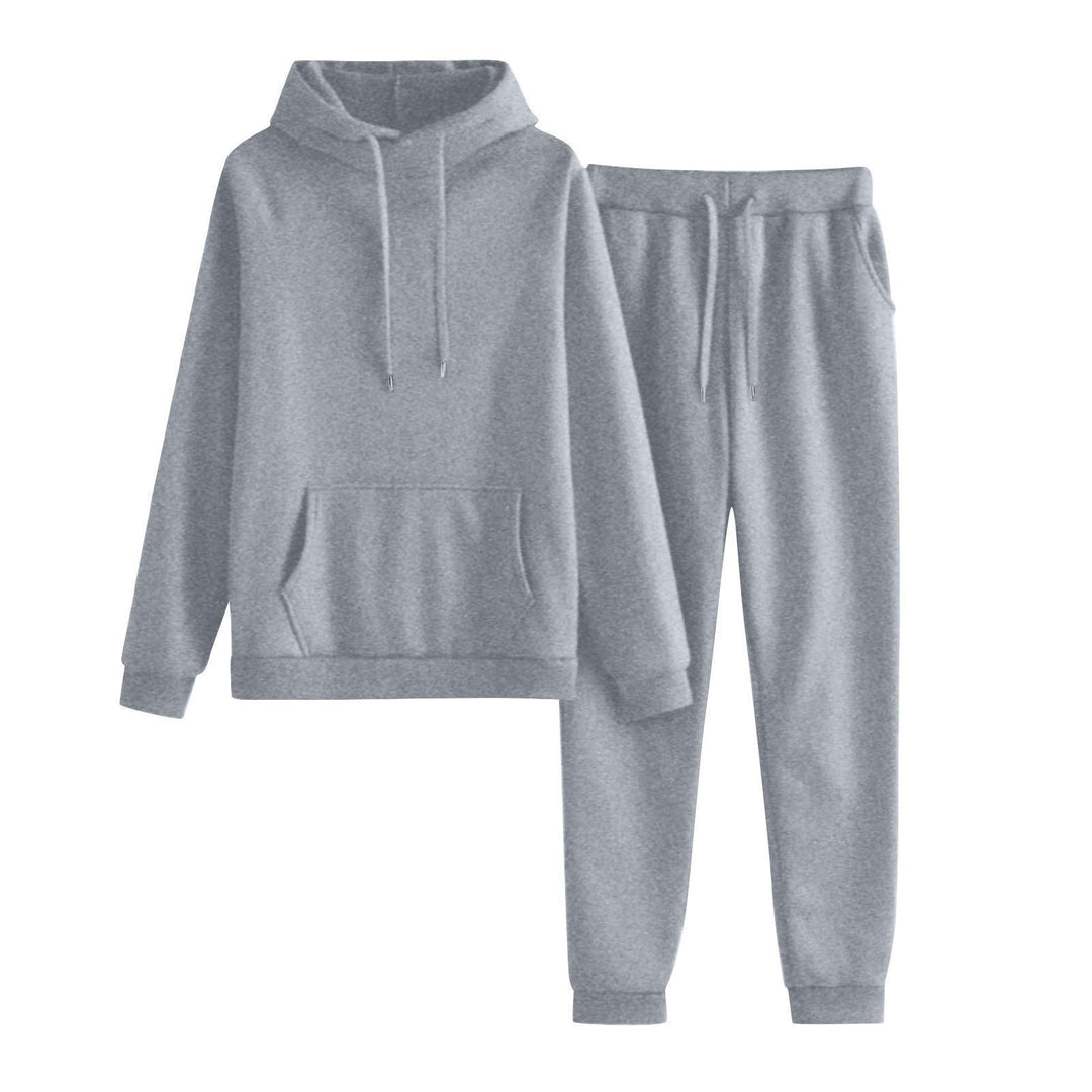 Dame hoodie og jogger sæt i en afslappet pasform med praktiske lommer Skovae