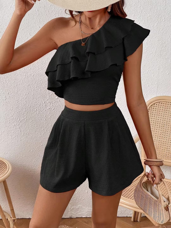 Dame To-delt Ruffle-sæt med skulderfri top og casual shorts Stilla