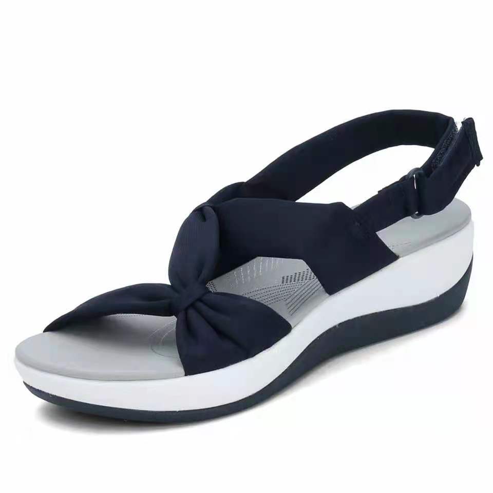 Dame komfortable sandaler med fleksibel sål og dekorativ knude Stilla