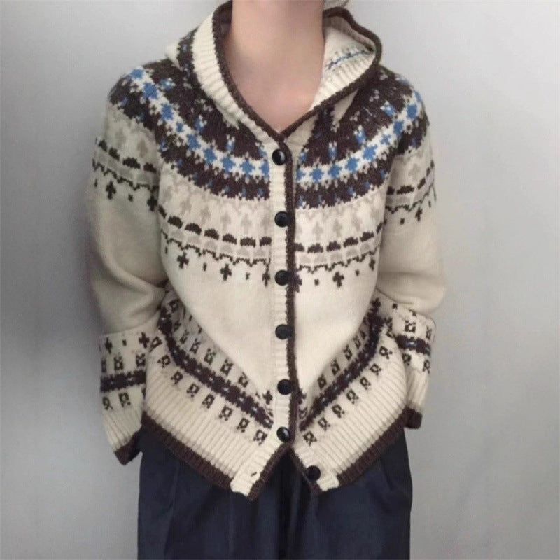Damer fashionable cardigan med hætte og traditionelt norsk mønster Stilla