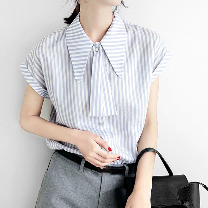 Dame stribet bluse med elegant krave og kvalitetsdetaljer Stilla
