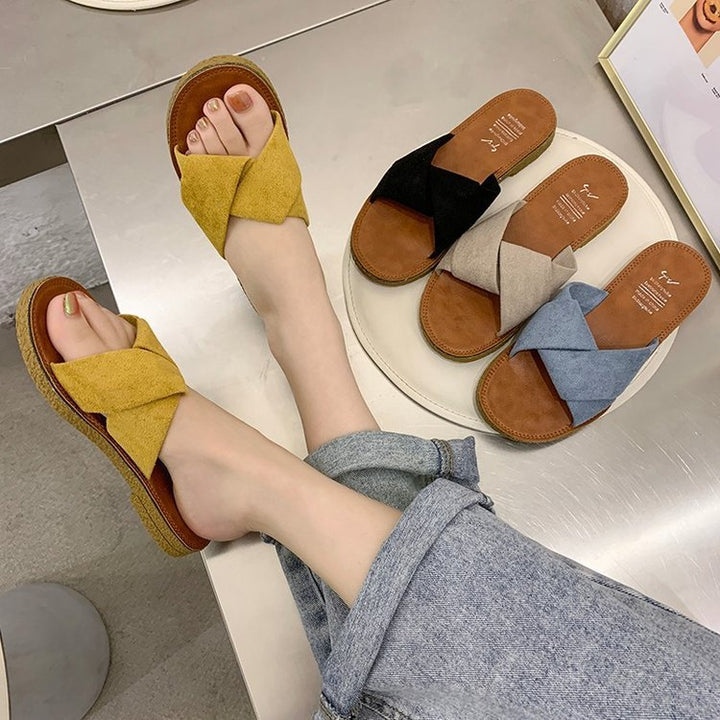 Dame Komfortable Sandaler med snoet remdesign og let polstret sål Stilla