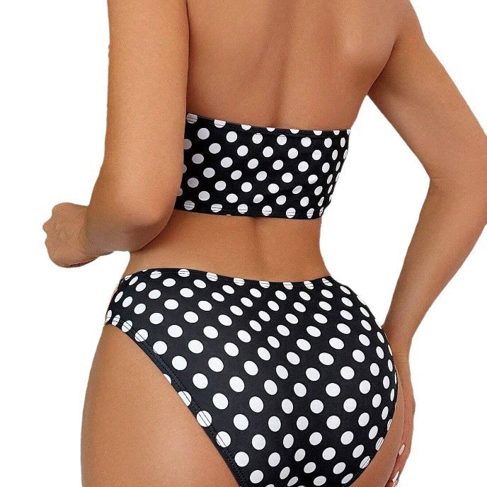 Dame bikini-sæt med iøjnefaldende geometrisk design og moderne snit Stilla
