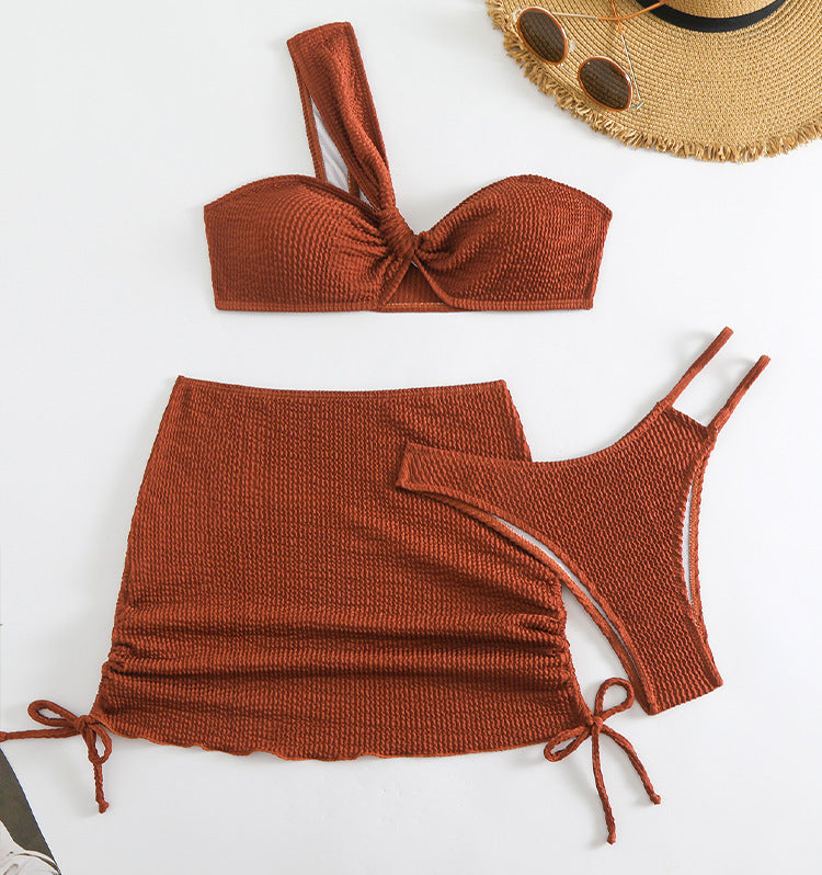 Dame bikini sæt med rynket nederdel og asymmetrisk top Stilla