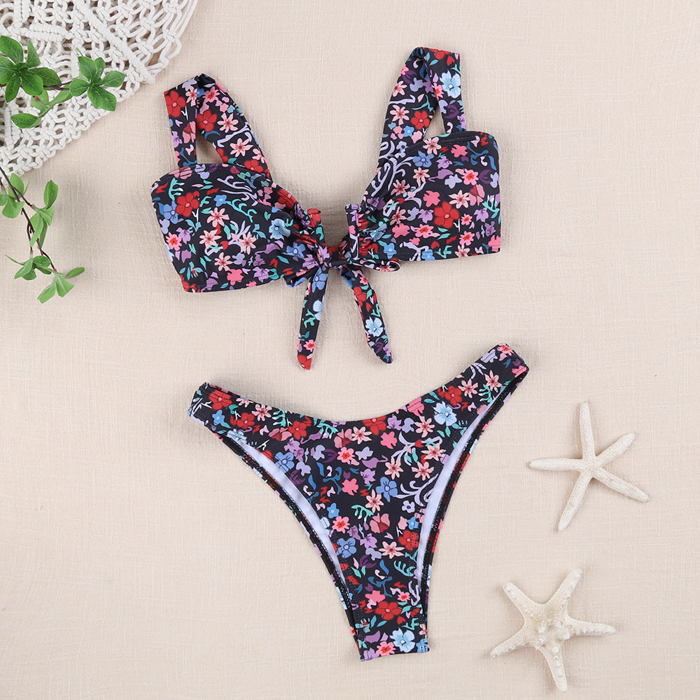 Dame Bikini-sæt med blomsterdesign og legende knude Stilla