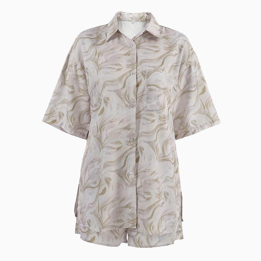 Dame sæt bestående af cropped top og shorts med marmoreret design Stilla