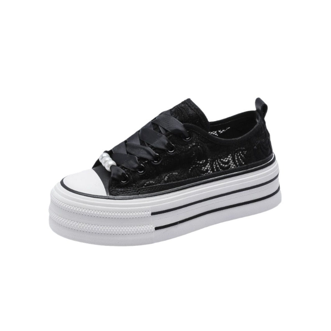 Dame mode plateau sneakers med luksuriøs satin snøring og floral tekstur Stilla