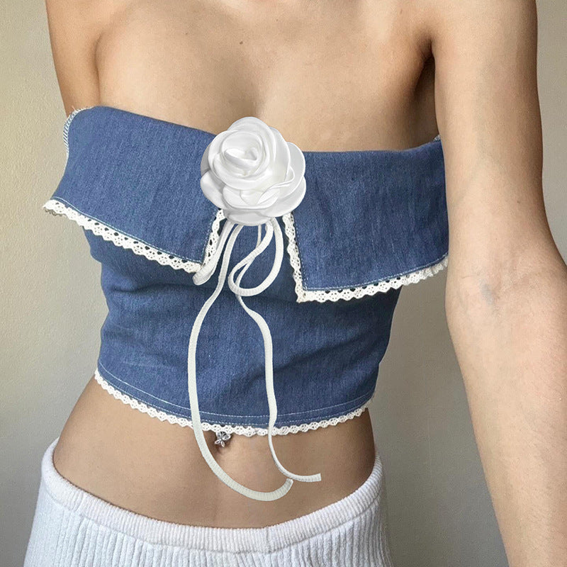Dame Crop-Top med blomsterapplikation og dekorativ skæring Stilla