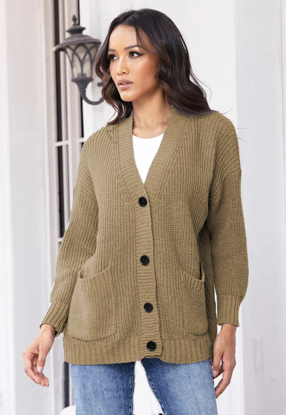 Kvindernes chunky strik cardigan med store lommer og klassisk V-hals Stilla