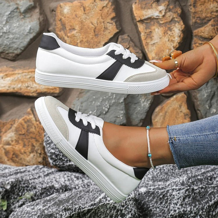 Dame Sneakers med komfortabel sål og fashionabel farvekontrast Stilla