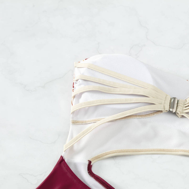 Dame enheder badedragt med asymmetrisk design og stilfulde cut-out-detaljer Stilla