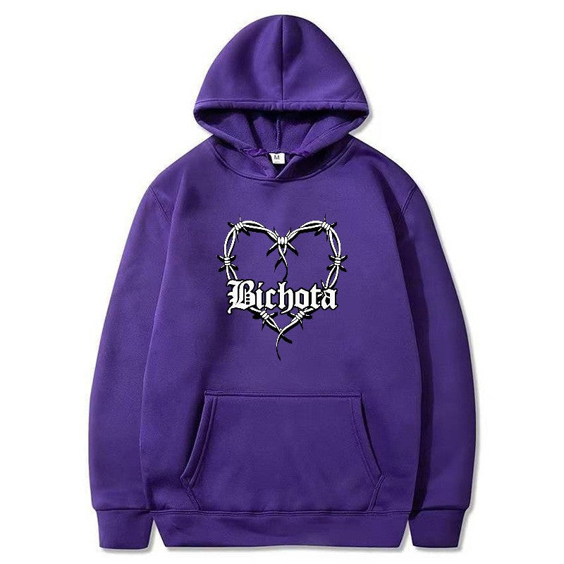 Kvinders hoodie med unikt hjerte design og broderet skrift Skovae