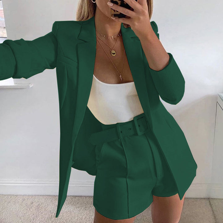 Dame Mode Blazer sæt med figursyet snit og højtaljede shorts Skovae