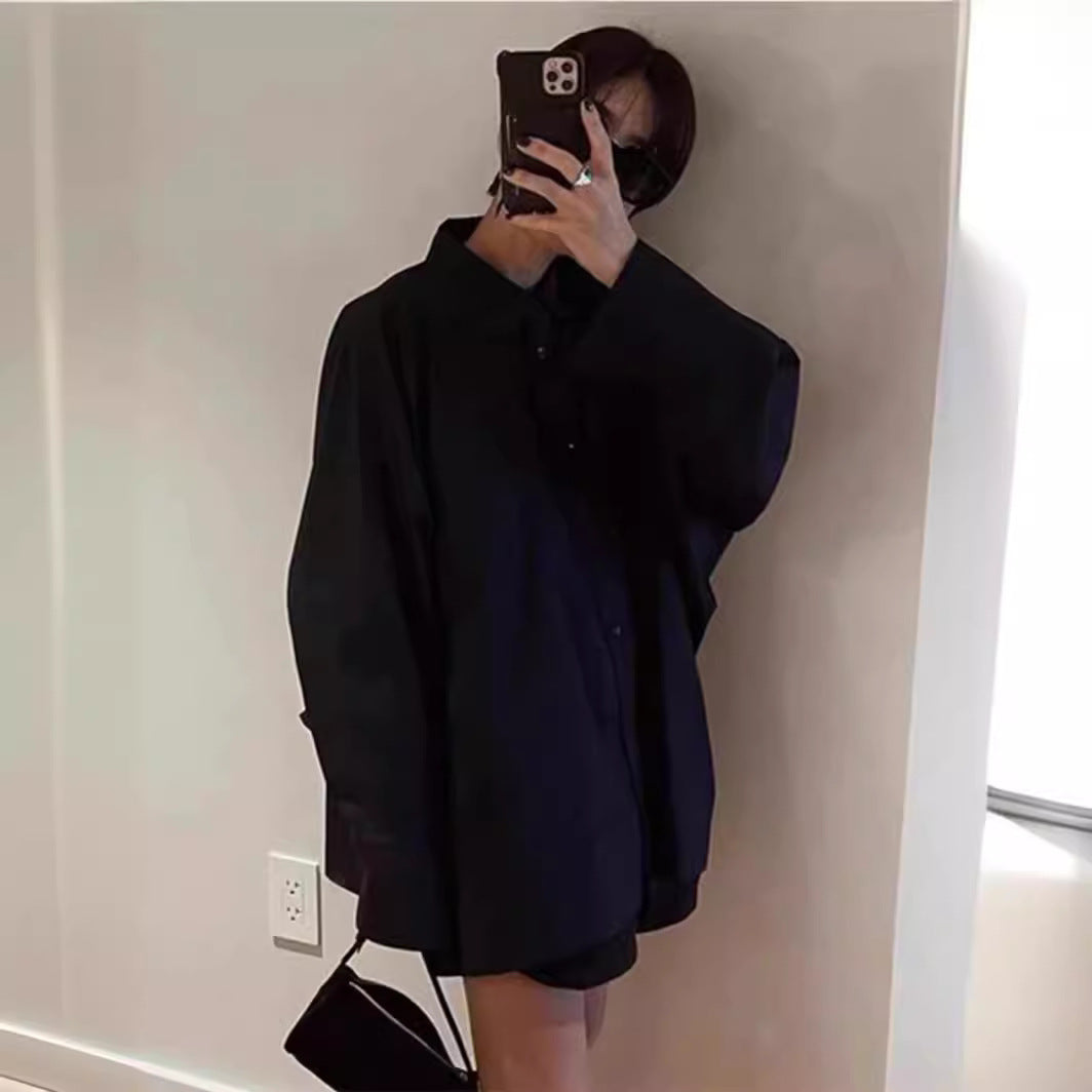 Dame afslappet overshirt-bluse med oversized snit og praktisk brystlomme Stilla