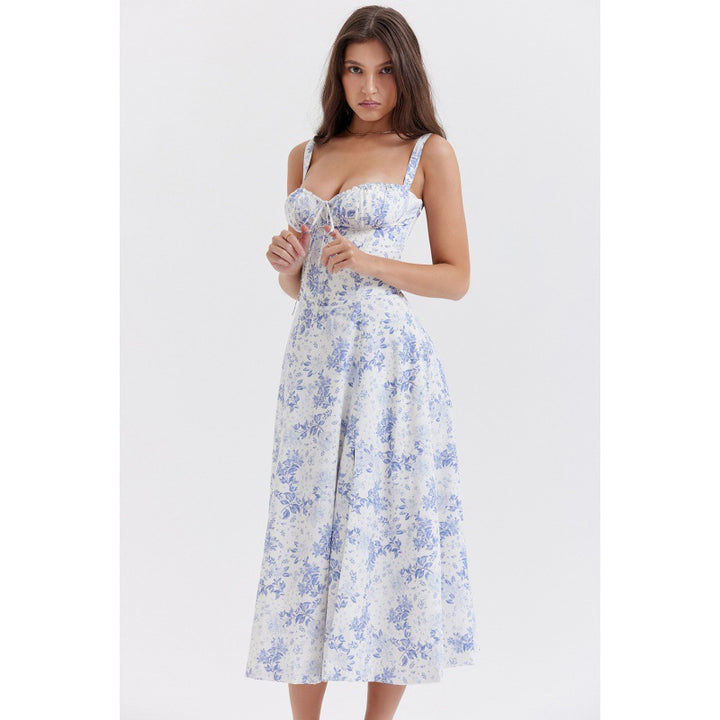 Dame maxikjole med floral design og elegant slids Skovae