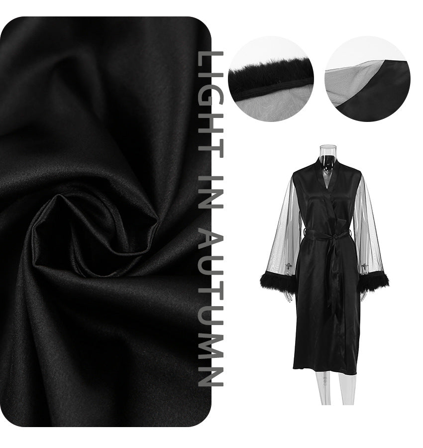 Dame Satin-Robe med gennemsigtige ærmer og elegante flæsedetaljer Stilla