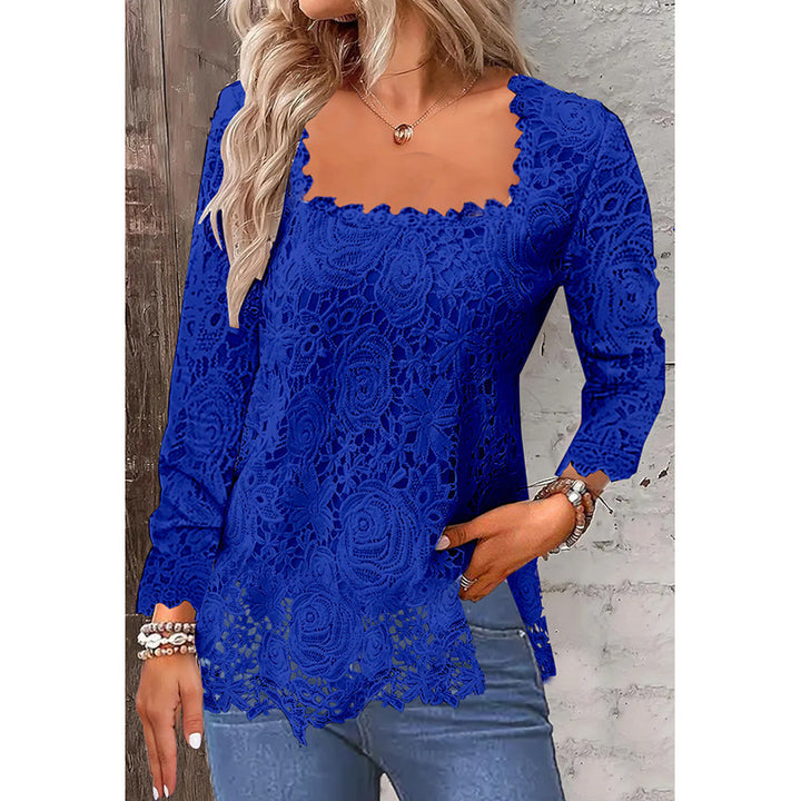 Dame spidsbluse med elegant firkantet udskæring og florale motiver Stilla